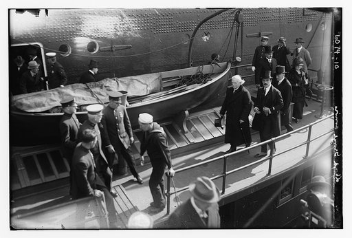Lloyd George arrives