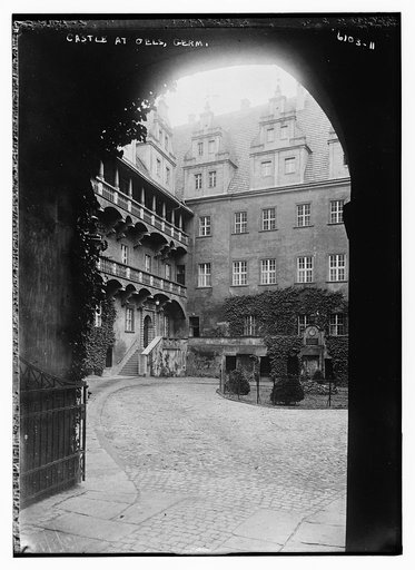 Castle at Oels, Germ. [Germany