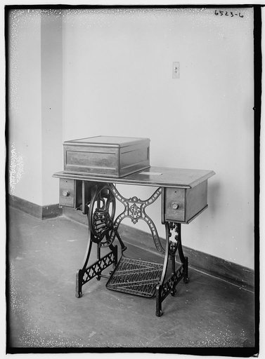 Graphophone, an early dictation machine, in a room