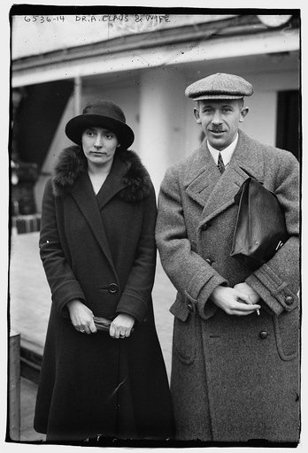 Dr. A. Claus & wife