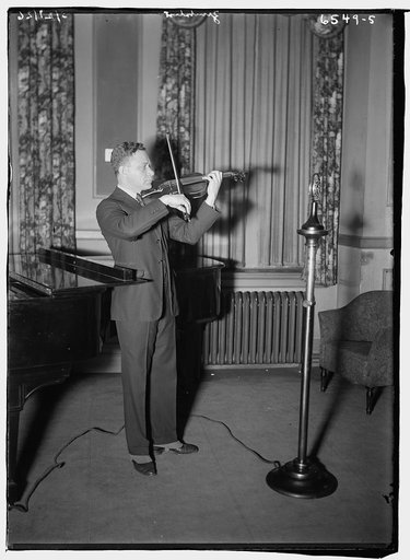 Zimbalist with violin