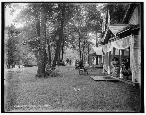Cottages at Maplewood