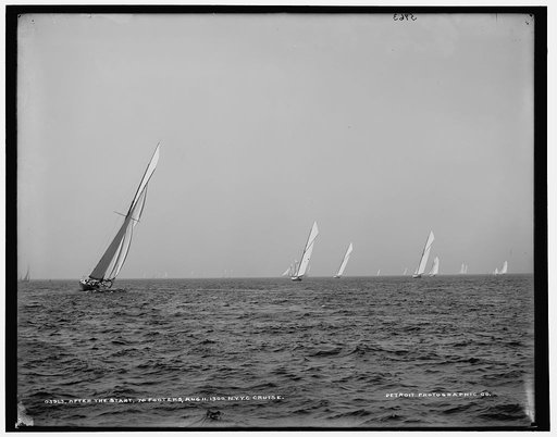 After the start, 70 footers, Aug. 11, 1900, N.Y.Y.C. [i.e. New York Yacht Club] cruise