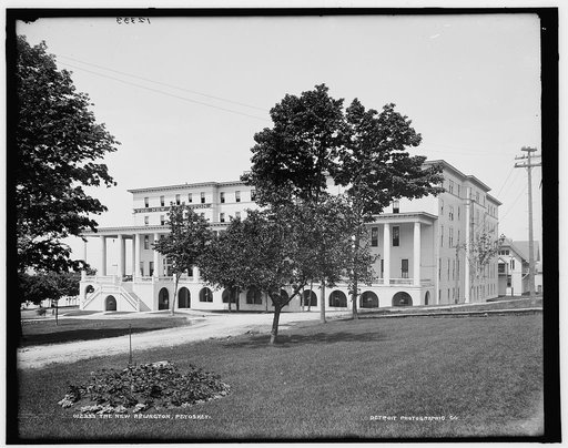 The New Arlington [hotel], Petoskey