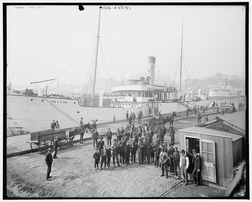 Pay day for the stevedores, Baltimore, Md.