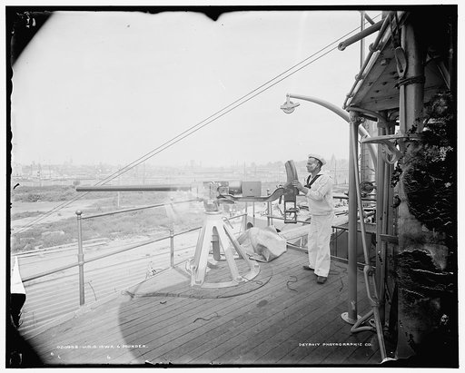 U.S.S. Iowa, 6 pounder
