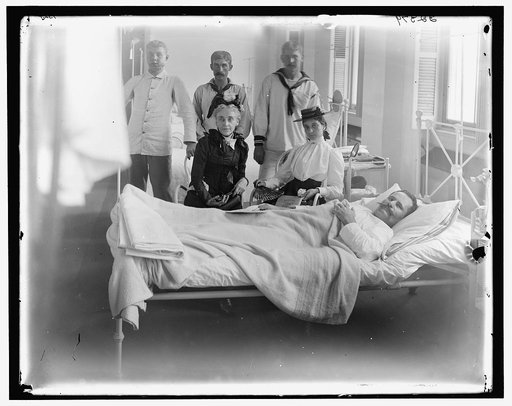 Brooklyn Navy Yard Hospital, visiting a patient