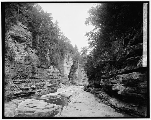 Split Rock, Ausable Chasm