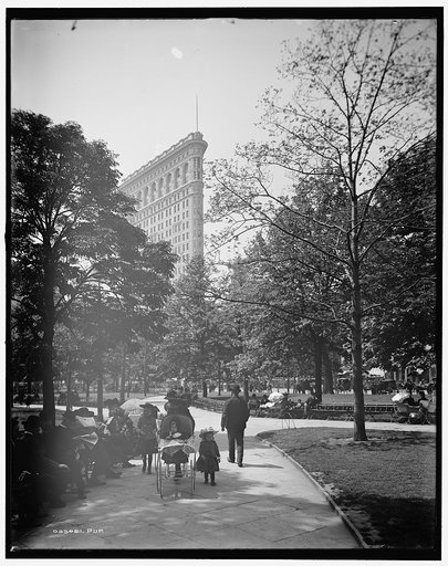 New York, N.Y., Flatiron Bldg. from Madison Square Park
