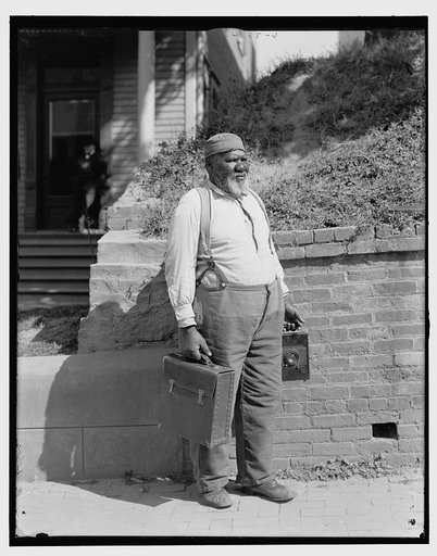 Negro, the photographer's assistant