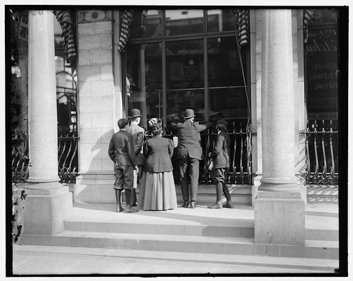 New York, N.Y., watching the Herald presses, HeraldBuilding