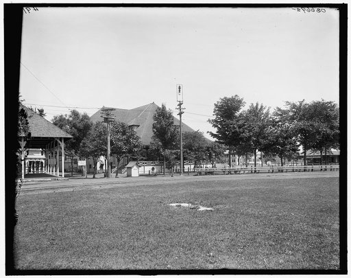 East Grand Rapids, Mich., Ramona Park theatre pavilion, Reeds Lake