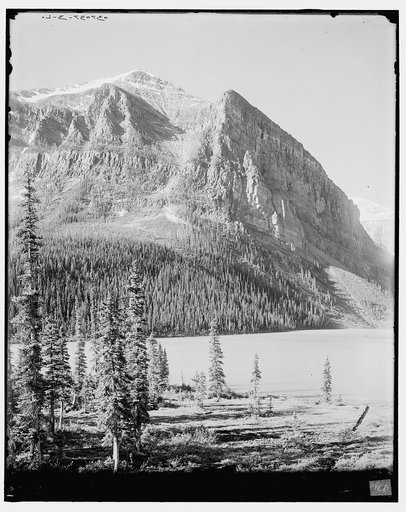 Lake Louise & vicinity, Alberta, Sask. [sic], Lake Louise from chalet