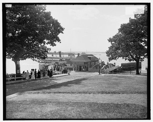 Portland harbor, Me., Forest City Landing, Peaks Island