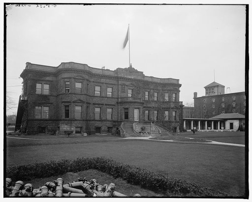 Walkerville, Ont., Hiram Walker & Sons, office