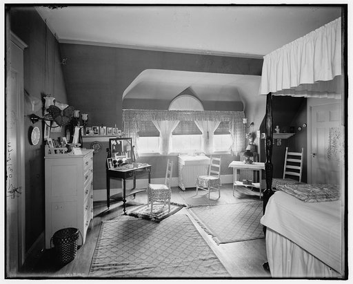 Lake Forest residence of Hugh R. McCullough, interior