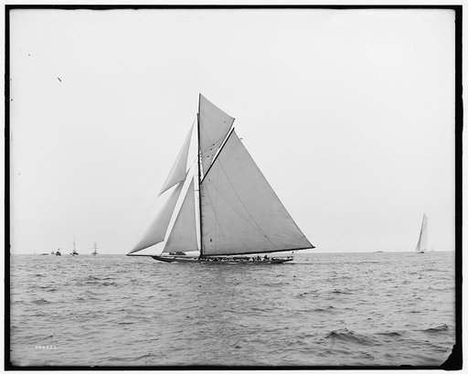 Yacht Independence