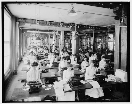 Typewriting department, National Cash Register, Dayton, O[hio
