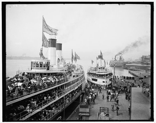 Excursion steamers at wharves, Detroit