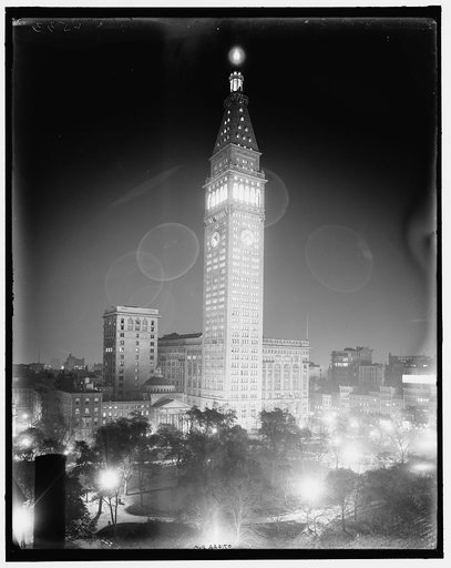Metropolitan Insurance Building at night, New York, N.Y.