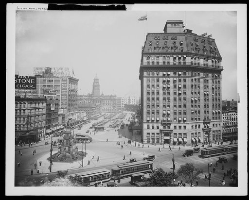 Hotel Pontchartrain and Campus [i.e. Cadillac Square] from City Hall, Detroit, Mich.