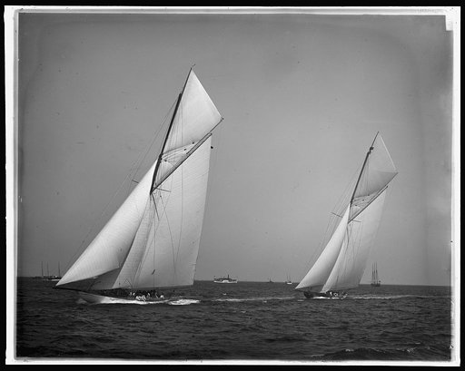 America's Cup Races, 10-3-01, Columbia and Shamrock II before the start