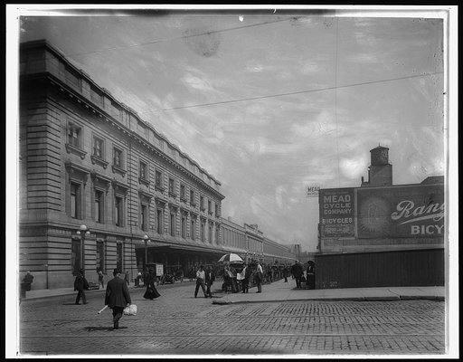 Railroad station (Chicago & North Western) and Mead Cycle Company, Chicago