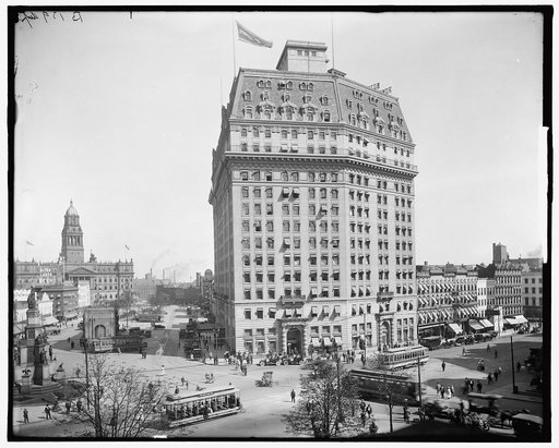 Hotel Pontchartrain and Campus Martius
