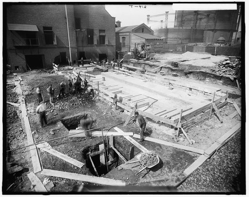 Det[roit] City Gas Co., [foundation for retort house