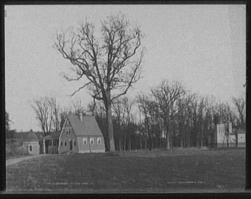 Entrance to Deer Park, Ill.
