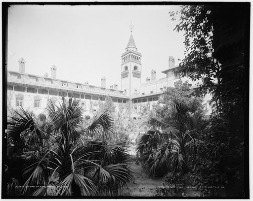 Court of the Ponce de Leon