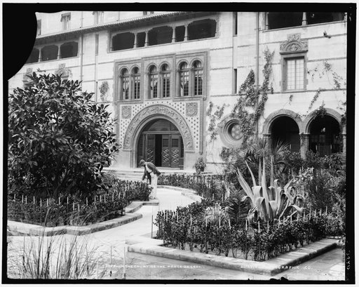 In the court of the Ponce de Leon