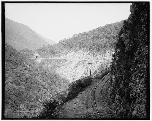 Temasopa [sic] canon above the tunnels