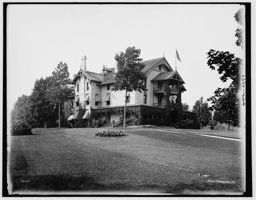 Lake Geneva, residence of Mr. L.Z. Leiter or Lieter