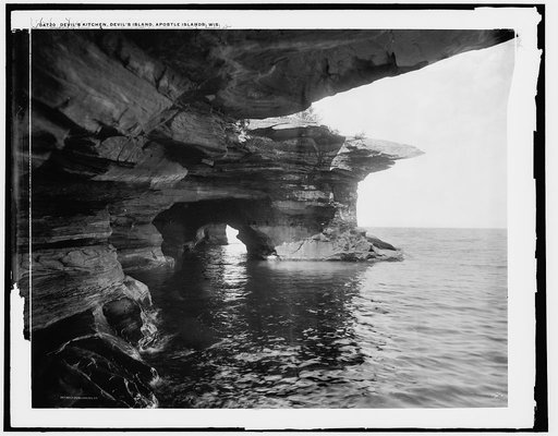 Devil's Kitchen, Devil's Island, Apostle Islands, Wis.