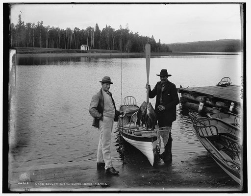 Lake Gogebic, Mich., black bass fishing
