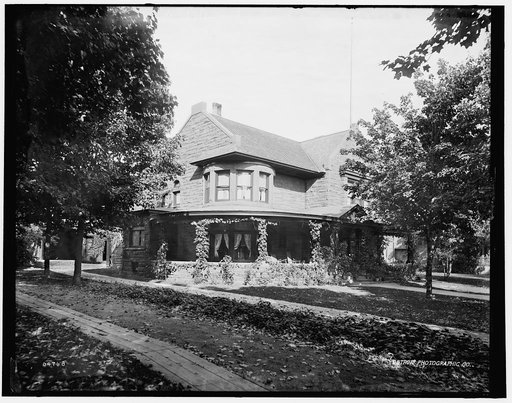 Marquette, Mich., private residence