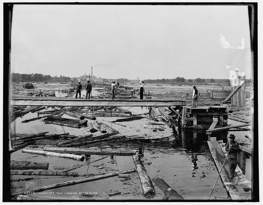 Menominee, Mich., logging on the river