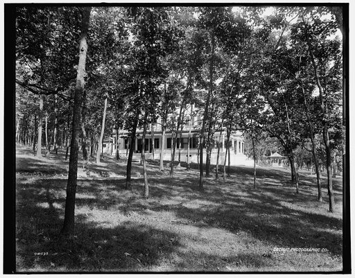 Green Lake, Wis., Grey Rock cottage