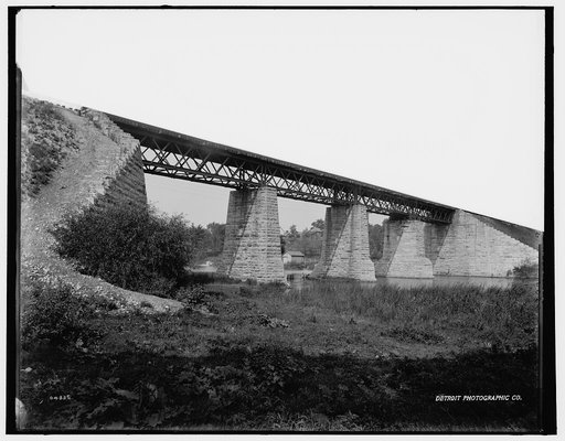 Racine, Wisconsin, railway bridge, Root River