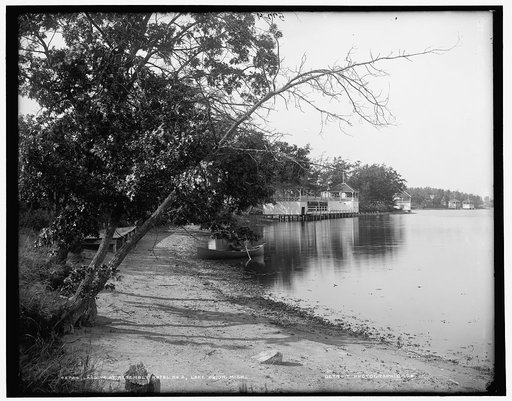 Landing at Assembly Hotel No. 2, Lake Orion, Mich.