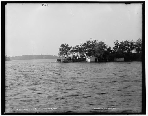 Simmons' residence, Lake Orion, Mich., The