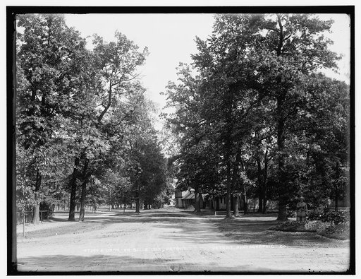 Drive on Belle Isle [Park], Detroit