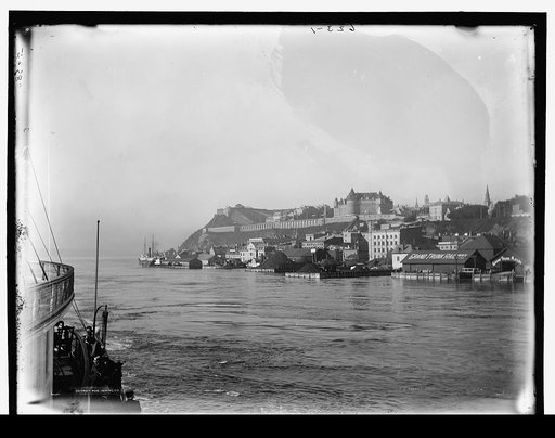 Approaching the city, Quebec