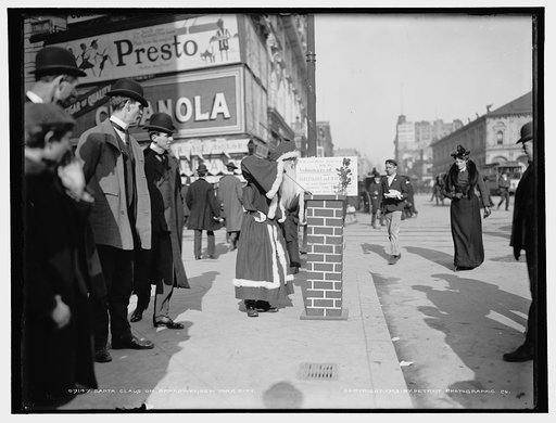 Santa Claus on Broadway, New York City