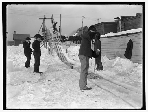 Ice harvesting, shooting the cakes wagons