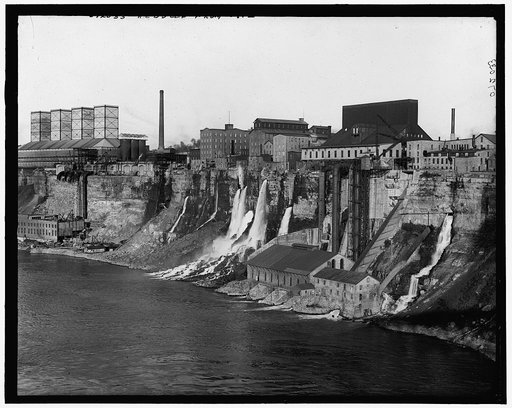 Mills along the gorge