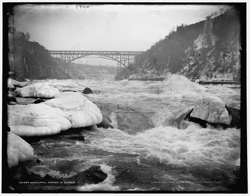 Whirlpool Rapids in winter