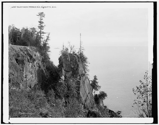 Pulpit Rock, Presque Isle, Marquette, Mich.