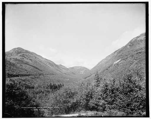 Crawford Notch from Willey Station, White Mountains